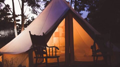 Glamping: En luksuriøs fusion af natur og komfort