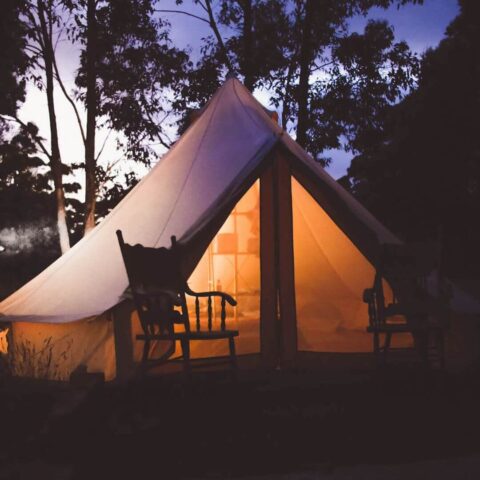 Glamping: En luksuriøs fusion af natur og komfort